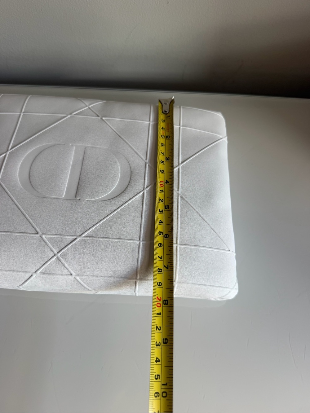 Dior White Embossed CD Cosmetic Pouch new - Picture 4 of 7